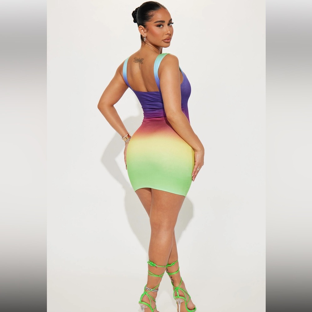 Michelle Multi Mini Dress - Multi Color . Size Small - Picture 3 of 4